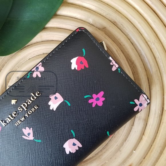 Kate Spade NWT Kate Spa Staci Ditsy Buds Large Slim Bifold Wallet in Black - Picture 8 of 14